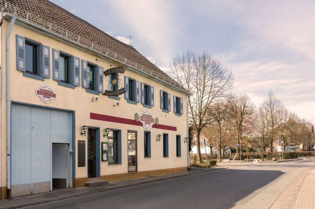 Pension Goldene Mitte Gross-Zimmern Екстер'єр фото